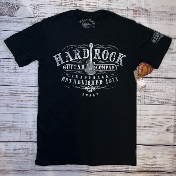 Hard Rock Cafe Other - Hard Rock Cafe T-Shirt Busan Small Black